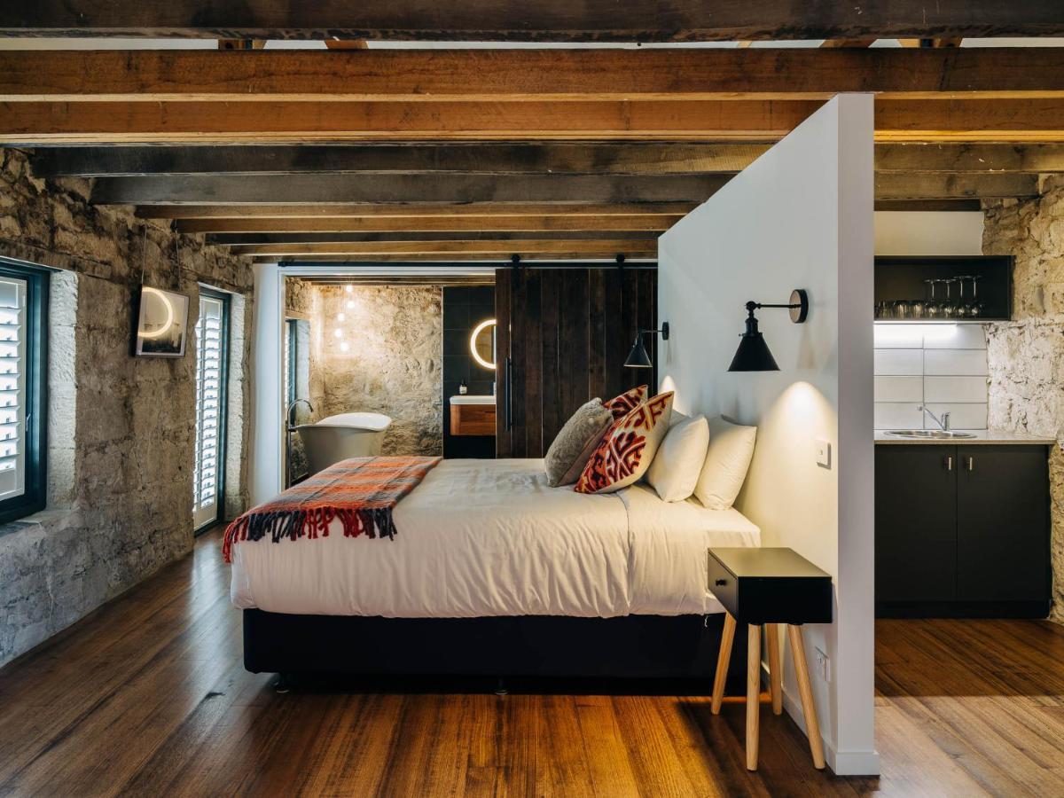 Triabunna Barracks Bed & Breakfast Екстериор снимка